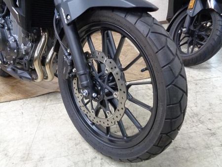 ホンダ 400X 走行少ない綺麗な上質車が入荷しました!希少なバイクですのでお探しの方はお早めに! 24