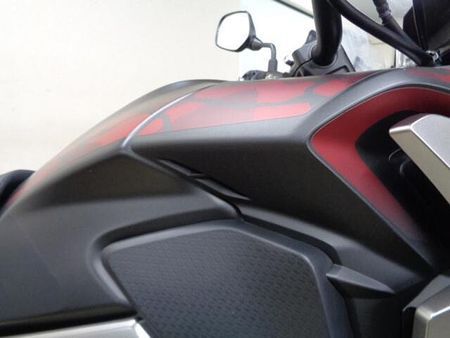 ホンダ 400X 走行少ない綺麗な上質車が入荷しました!希少なバイクですのでお探しの方はお早めに! 29