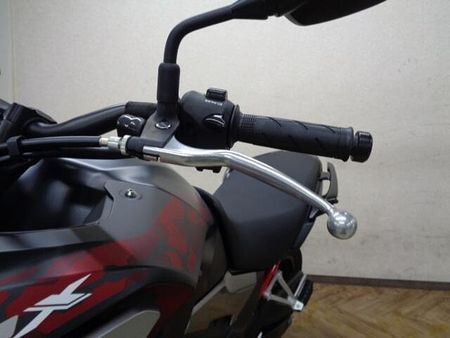 ホンダ 400X 走行少ない綺麗な上質車が入荷しました!希少なバイクですのでお探しの方はお早めに! 41