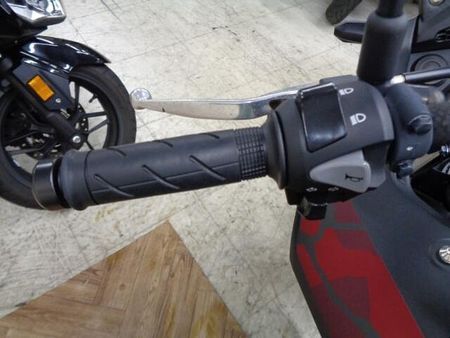 ホンダ 400X 走行少ない綺麗な上質車が入荷しました!希少なバイクですのでお探しの方はお早めに! 9