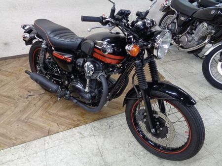 カワサキ W800 大切に乗られていたワンオーナー車!各部綺麗な上質車です!希少な特別仕様車ですよ!お早めに! 22
