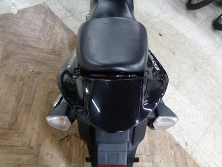 スズキ GSR250 250ccとは思えない大きな車格が人気のGSR250!お買い得プライスで大放出です! 12