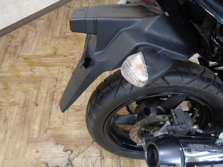 スズキ GSR250 250ccとは思えない大きな車格が人気のGSR250!お買い得プライスで大放出です! 39