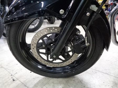 スズキ GSR250 250ccとは思えない大きな車格が人気のGSR250!お買い得プライスで大放出です! 47