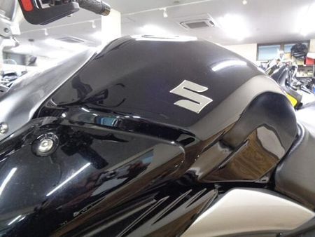 スズキ GSR250 250ccとは思えない大きな車格が人気のGSR250!お買い得プライスで大放出です! 50
