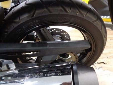 スズキ GSR250 250ccとは思えない大きな車格が人気のGSR250!お買い得プライスで大放出です! 61