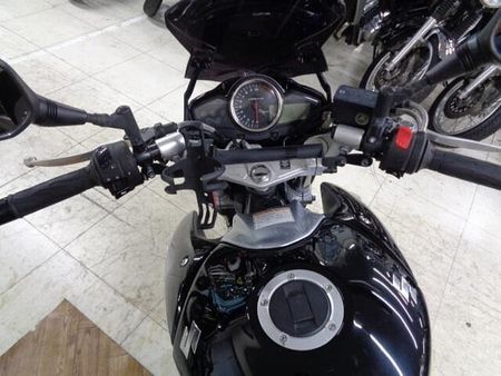 スズキ GSR250 250ccとは思えない大きな車格が人気のGSR250!お買い得プライスで大放出です! 65
