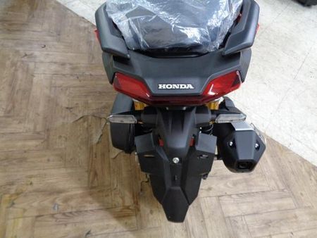 ホンダ ADV160 2025年モデルのADV160新車が入荷しました!カスタムも任せてください!お早めに! 11