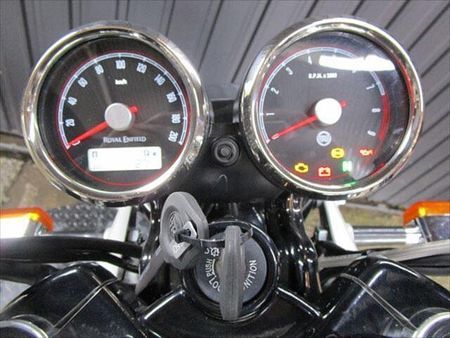 ロイヤルエンフィールド INT 650 店頭現車無し、要取り寄せ車両。 11