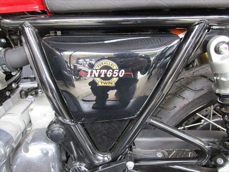 ロイヤルエンフィールド INT 650 店頭現車無し、要取り寄せ車両。 22