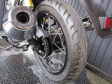 ロイヤルエンフィールド INT 650 店頭現車無し、要取り寄せ車両。 31