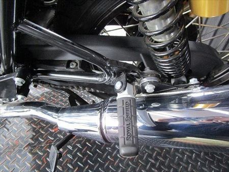 ロイヤルエンフィールド INT 650 店頭現車無し、要取り寄せ車両。 35