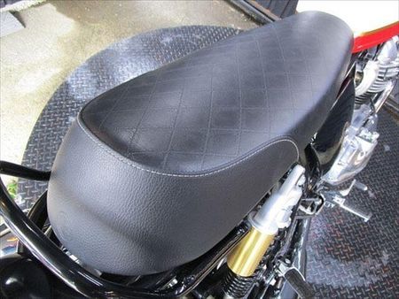 ロイヤルエンフィールド INT 650 店頭現車無し、要取り寄せ車両。 10