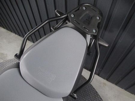 ロイヤルエンフィールド HIMALAYAN (2024-) 店頭現車なし・要取り寄せ車両となります。 31