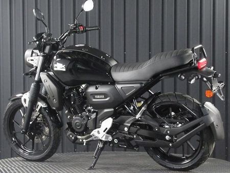 ヤマハ FZ-X ChopsWEBショップにて純正部品やカスタムパーツも販売中 3