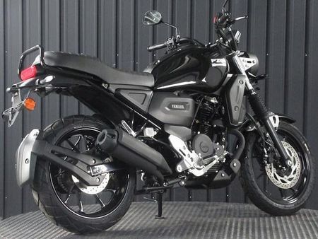 ヤマハ FZ-X ChopsWEBショップにて純正部品やカスタムパーツも販売中 4