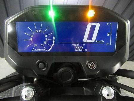 ヤマハ FZ-X ChopsWEBショップにて純正部品やカスタムパーツも販売中 8