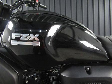 ヤマハ FZ-X ChopsWEBショップにて純正部品やカスタムパーツも販売中 9
