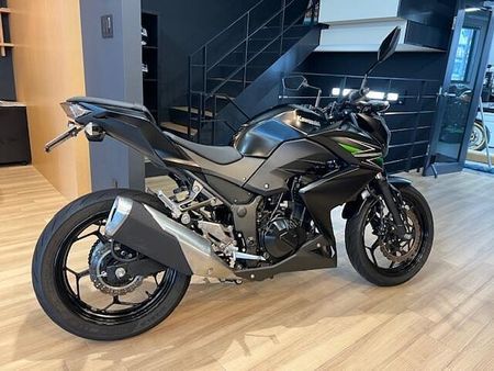 カワサキ Z250 3