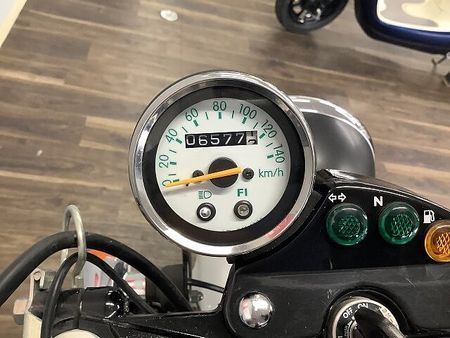 スズキ バンバン200 バンバン200 2016年モデル インジェクション車 USBポート Rキャリア装備 11