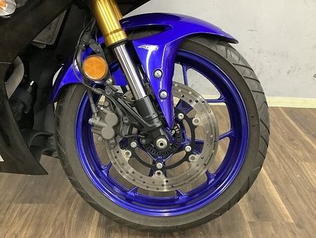 ヤマハ YZF-R25 【マル得】YZF-R25 ABS 2019年モデル USB2ポート装備 19