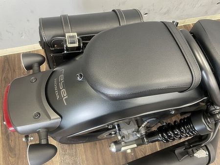 ホンダ レブル 250 レブル250 ABS 2023年モデル 1オーナー車 サイドバッグ エンジンガード USB 36