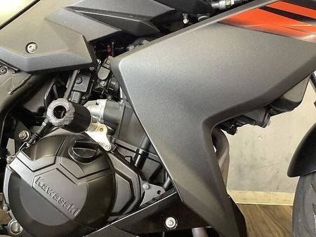 カワサキ Z250 Z250 2014年モデル ドラレコ付き5インチスマートモニター GIVI製Rボックス装備 33