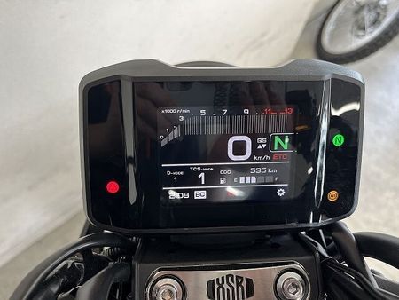 ヤマハ XSR900 XSR900 2024年モデル バーエンドミラー装備! 9