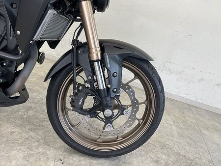 ホンダ CB250R CB250R 2019年モデル USB1ポート装備 15