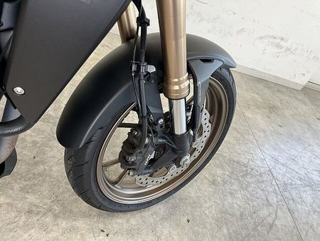 ホンダ CB250R CB250R 2019年モデル USB1ポート装備 16