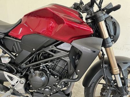 ホンダ CB250R CB250R 2019年モデル USB1ポート装備 17