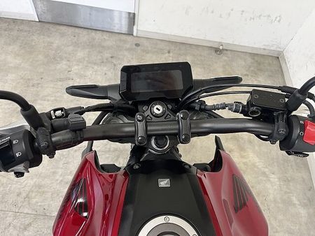 ホンダ CB250R CB250R 2019年モデル USB1ポート装備 35