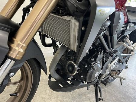 ホンダ CB250R CB250R 2019年モデル USB1ポート装備 39