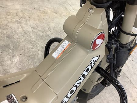 ホンダ CT125 ハンターカブ CT125ハンターカブ 2020年モデル GIVI製リアBOX付き 19