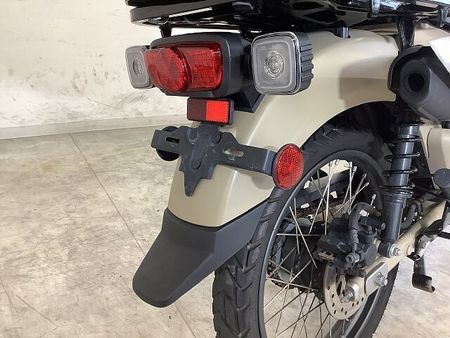 ホンダ CT125 ハンターカブ CT125ハンターカブ 2020年モデル GIVI製リアBOX付き 32