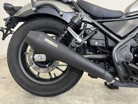 ホンダ レブル 250 レブル250 2021年モデル バックレスト・OVER製マフラー装備 21