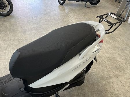 ヤマハ アクシス Z AXIS Z 2024年モデル LEDヘッドライトバルブ装備 24