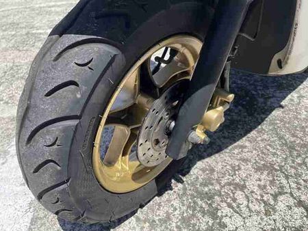 ヤマハ ジョグZR 国家整備士資格を持つスタッフが車両のご案内をいたします、お気軽にご相談ください、 7
