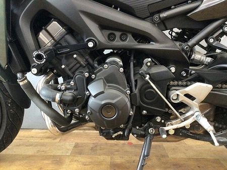 ヤマハ MT-09 トレーサー MT-09 TRACER ABS ワンオーナー フォグランプ アクスルスライダー エンジン 40