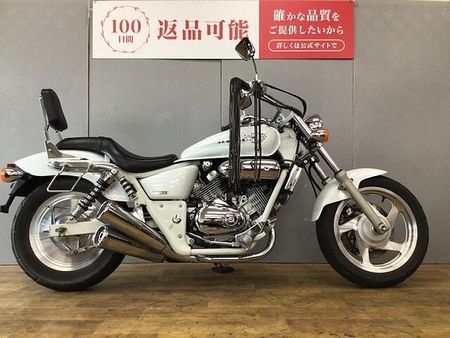 ホンダ マグナ(Vツインマグナ) V-TWIN MAGNA フリンジグリップ キャブ車 スクリーン バックレスト 1