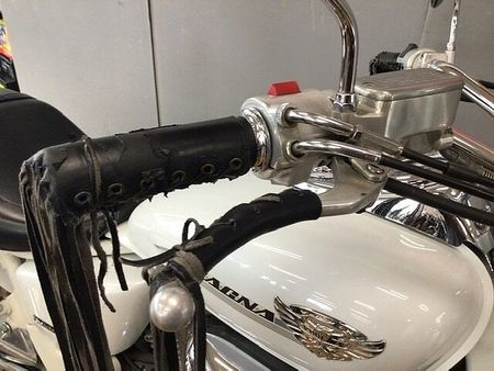 ホンダ マグナ(Vツインマグナ) V-TWIN MAGNA フリンジグリップ キャブ車 スクリーン バックレスト 8