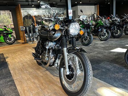 カワサキ W800 相模原エリア唯一のカワサキプラザ店です。お気軽にお問合せくださいませ。 2