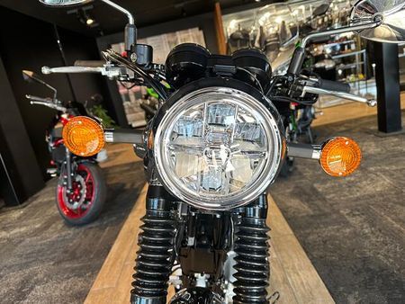 カワサキ W800 相模原エリア唯一のカワサキプラザ店です。お気軽にお問合せくださいませ。 5