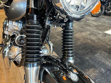 カワサキ W800 相模原エリア唯一のカワサキプラザ店です。お気軽にお問合せくださいませ。 7