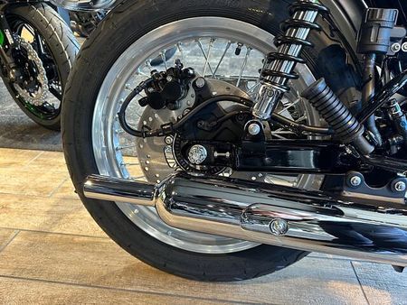 カワサキ W800 相模原エリア唯一のカワサキプラザ店です。お気軽にお問合せくださいませ。 12