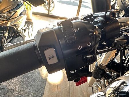 カワサキ W800 相模原エリア唯一のカワサキプラザ店です。お気軽にお問合せくださいませ。 21