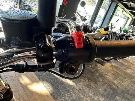 カワサキ W800 相模原エリア唯一のカワサキプラザ店です。お気軽にお問合せくださいませ。 26