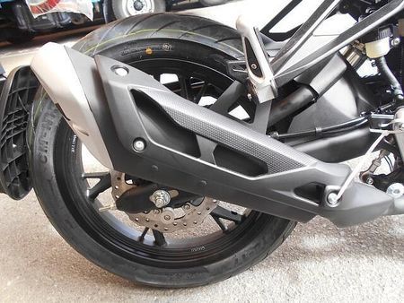 ベネリ Leoncino125 ベネリ□フルサイズ小型ネイキッド 10