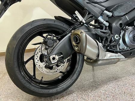 スズキ GSX-S1000 店頭現車無し、要取り寄せ車両。 15