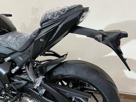 スズキ GSX-S1000 店頭現車無し、要取り寄せ車両。 20